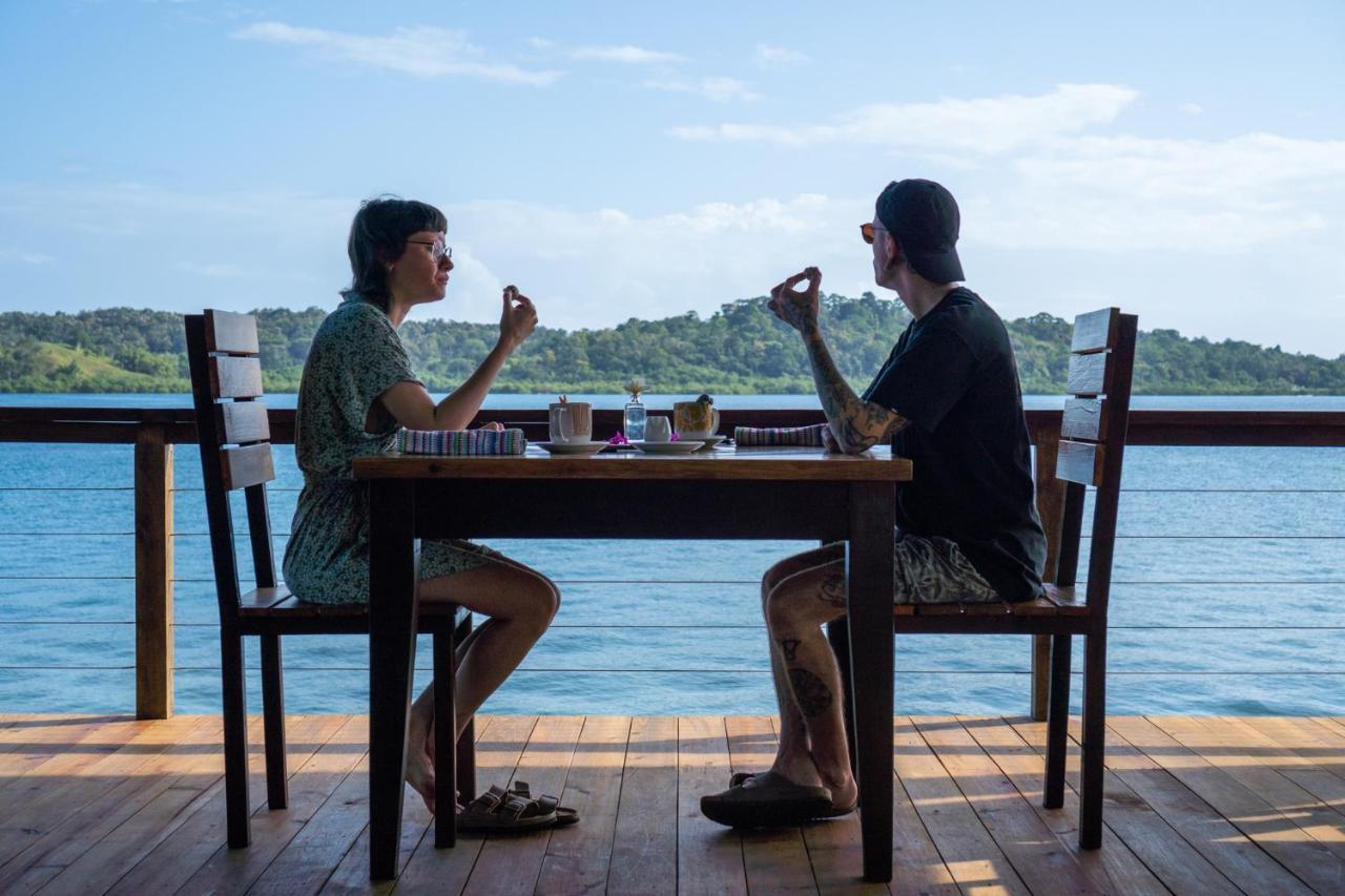 Roam Yoga & Wellness Lodge Bocas del Toro Exteriör bild
