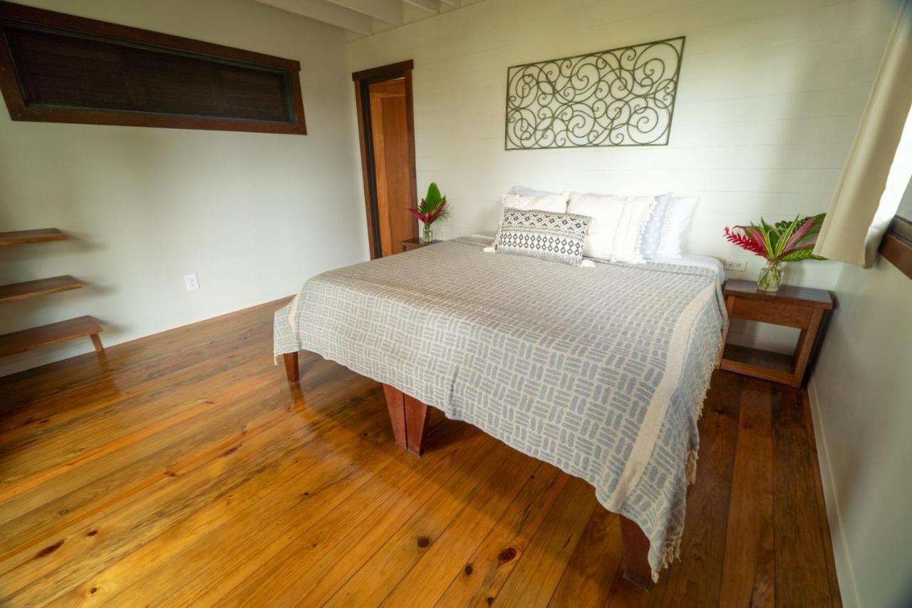 Roam Yoga & Wellness Lodge Bocas del Toro Exteriör bild