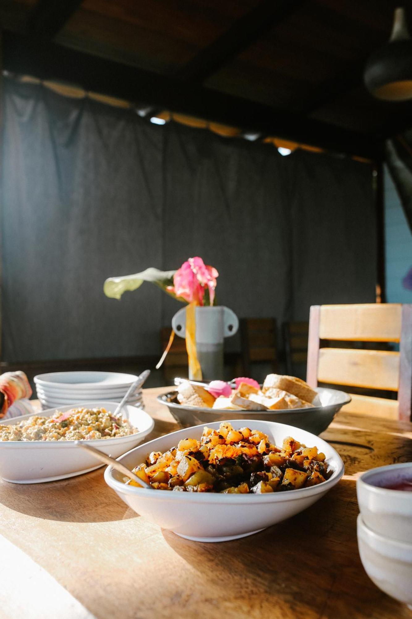Roam Yoga & Wellness Lodge Bocas del Toro Exteriör bild
