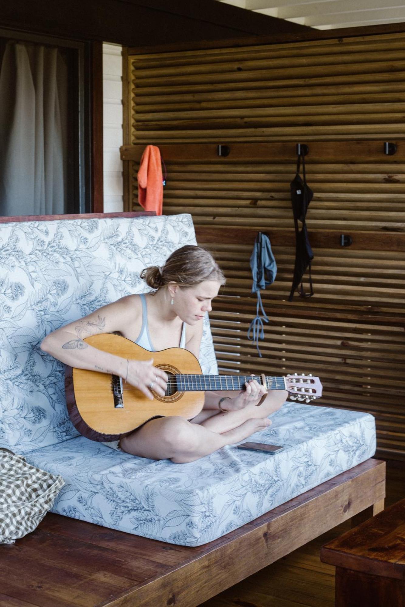 Roam Yoga & Wellness Lodge Bocas del Toro Exteriör bild