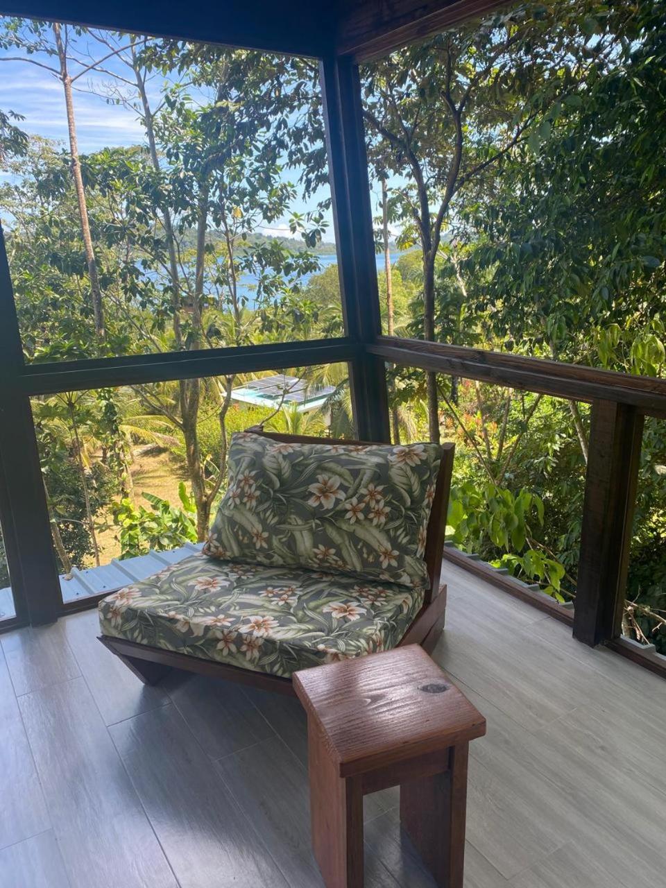 Roam Yoga & Wellness Lodge Bocas del Toro Exteriör bild