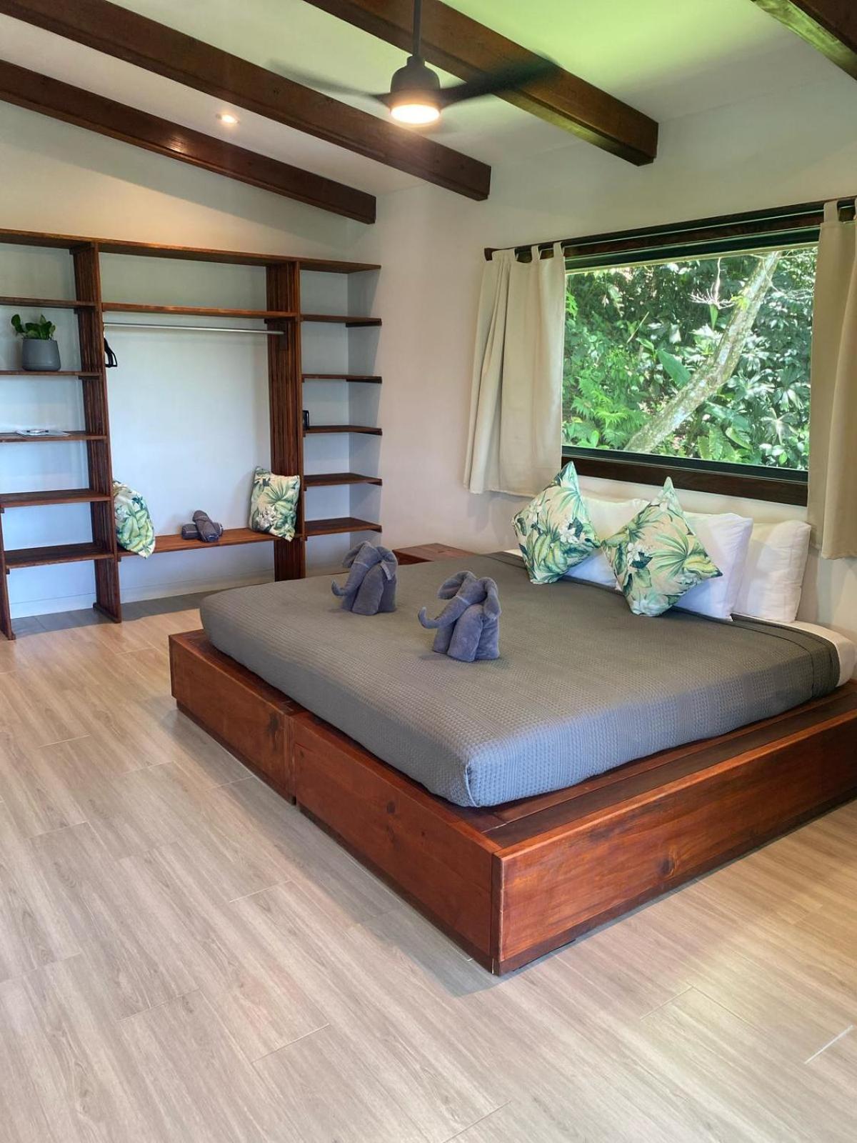Roam Yoga & Wellness Lodge Bocas del Toro Exteriör bild