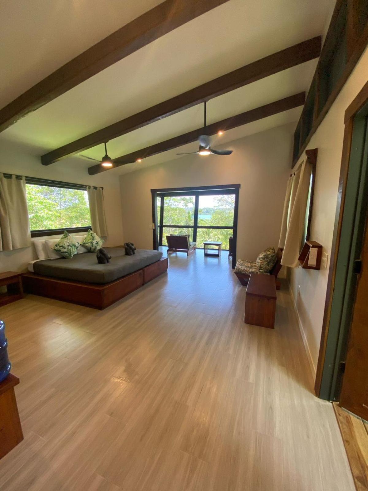 Roam Yoga & Wellness Lodge Bocas del Toro Exteriör bild